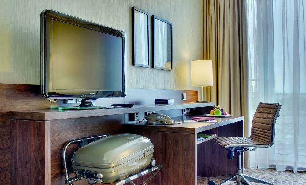 Hotel Courtyard By Marriott Linz Extérieur photo