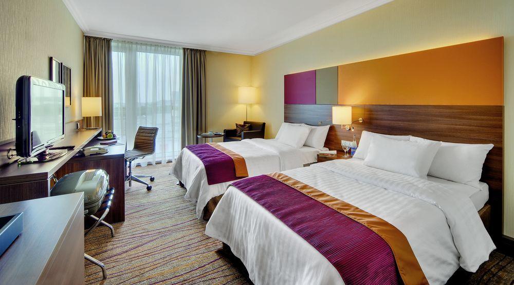 Hotel Courtyard By Marriott Linz Extérieur photo