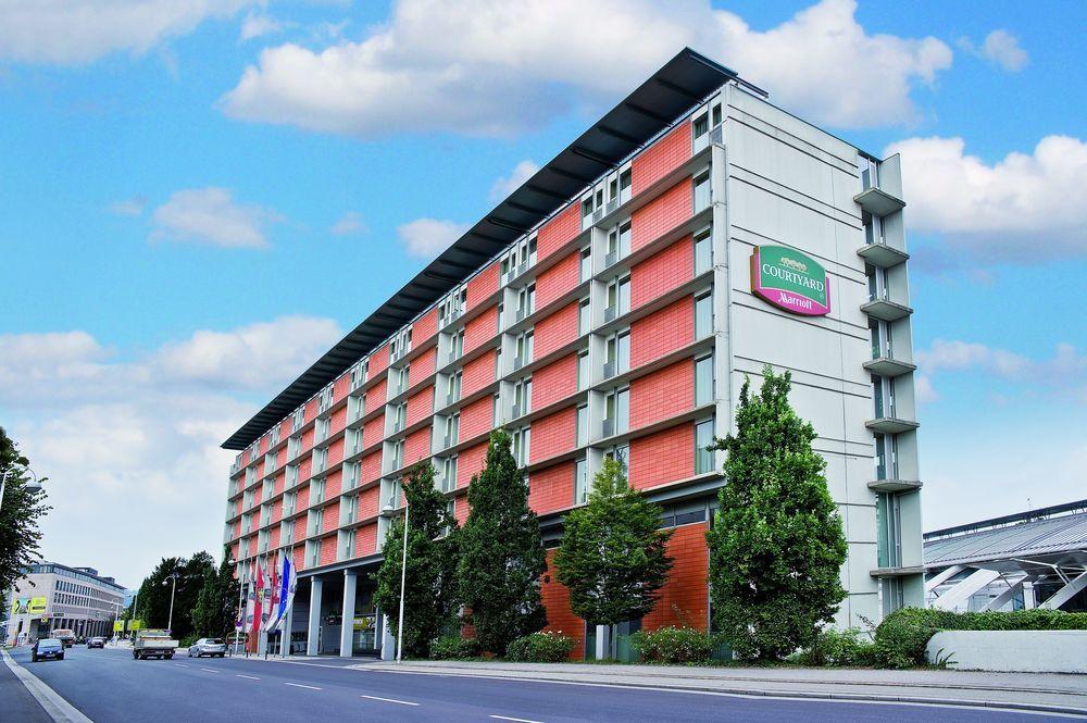 Hotel Courtyard By Marriott Linz Extérieur photo