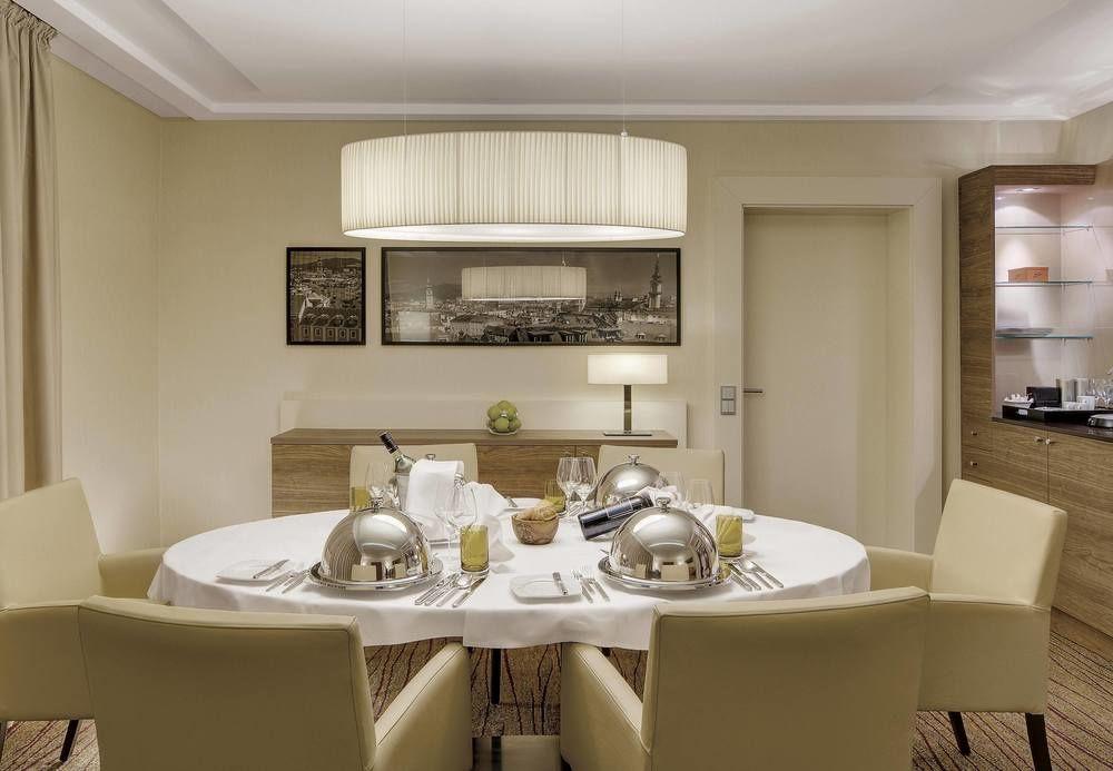 Hotel Courtyard By Marriott Linz Extérieur photo