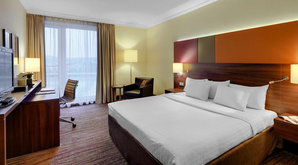 Hotel Courtyard By Marriott Linz Extérieur photo