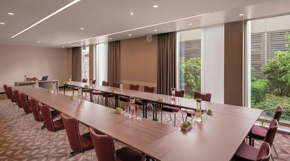 Hotel Courtyard By Marriott Linz Extérieur photo