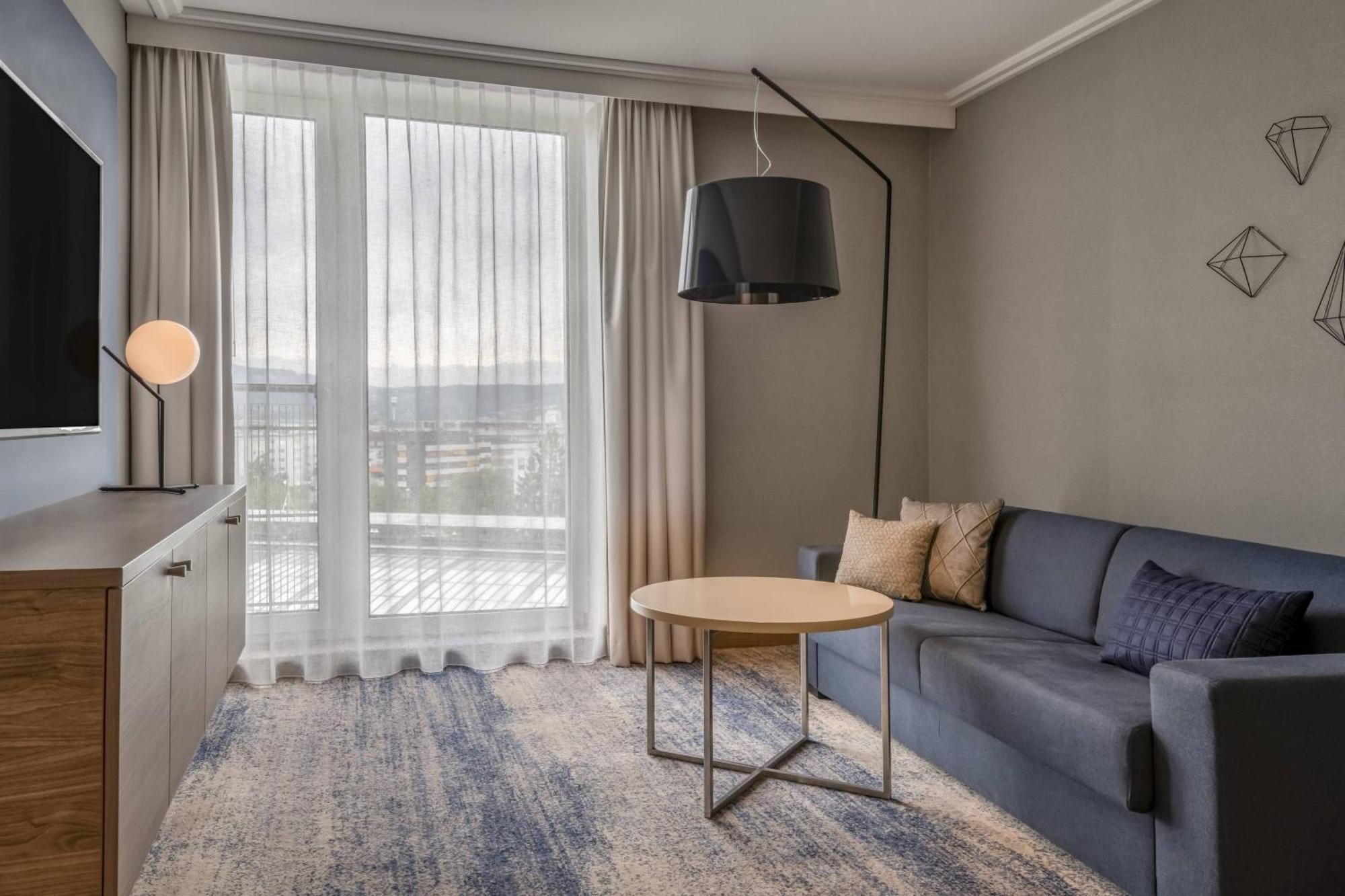 Hotel Courtyard By Marriott Linz Extérieur photo
