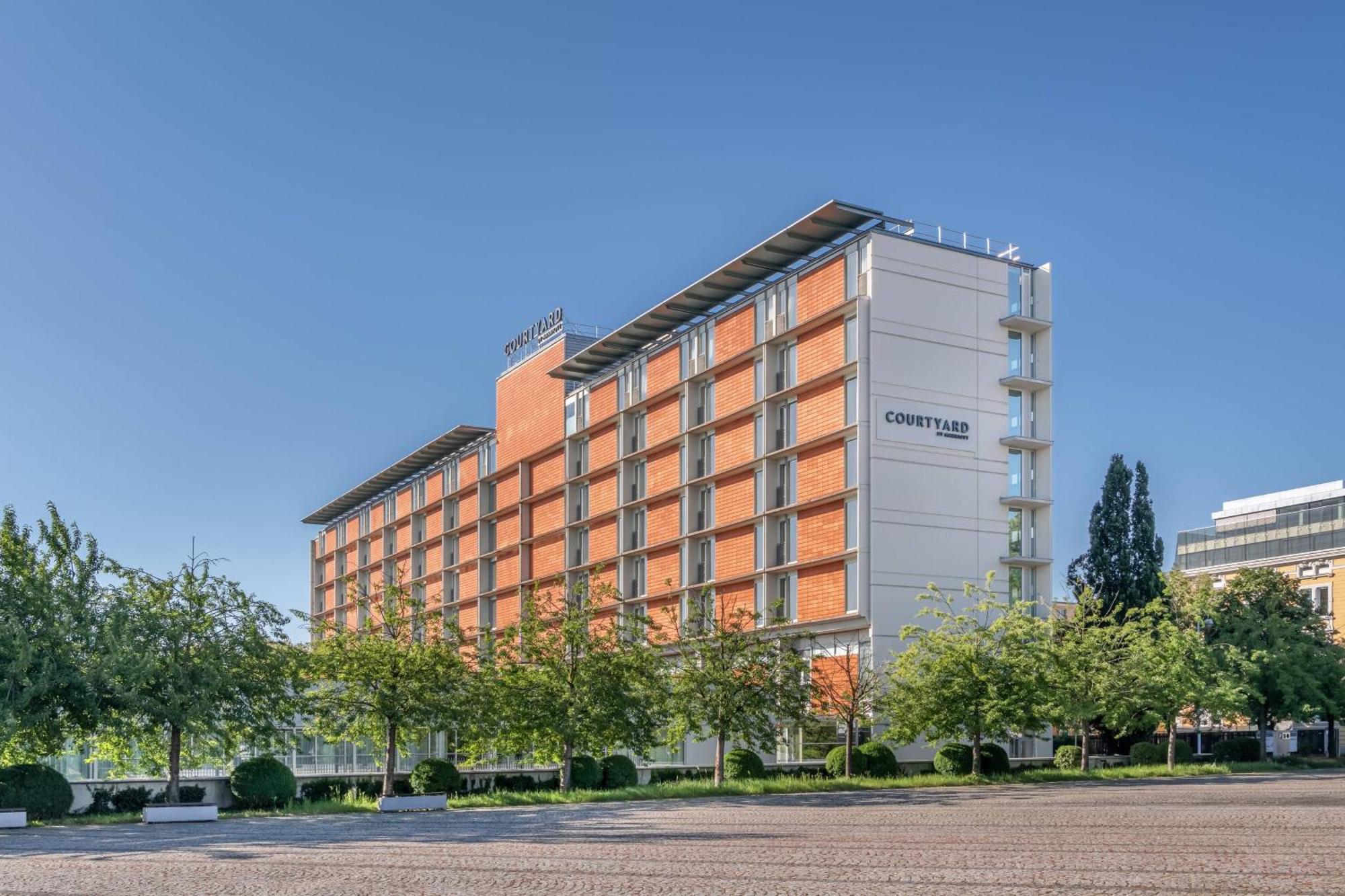 Hotel Courtyard By Marriott Linz Extérieur photo