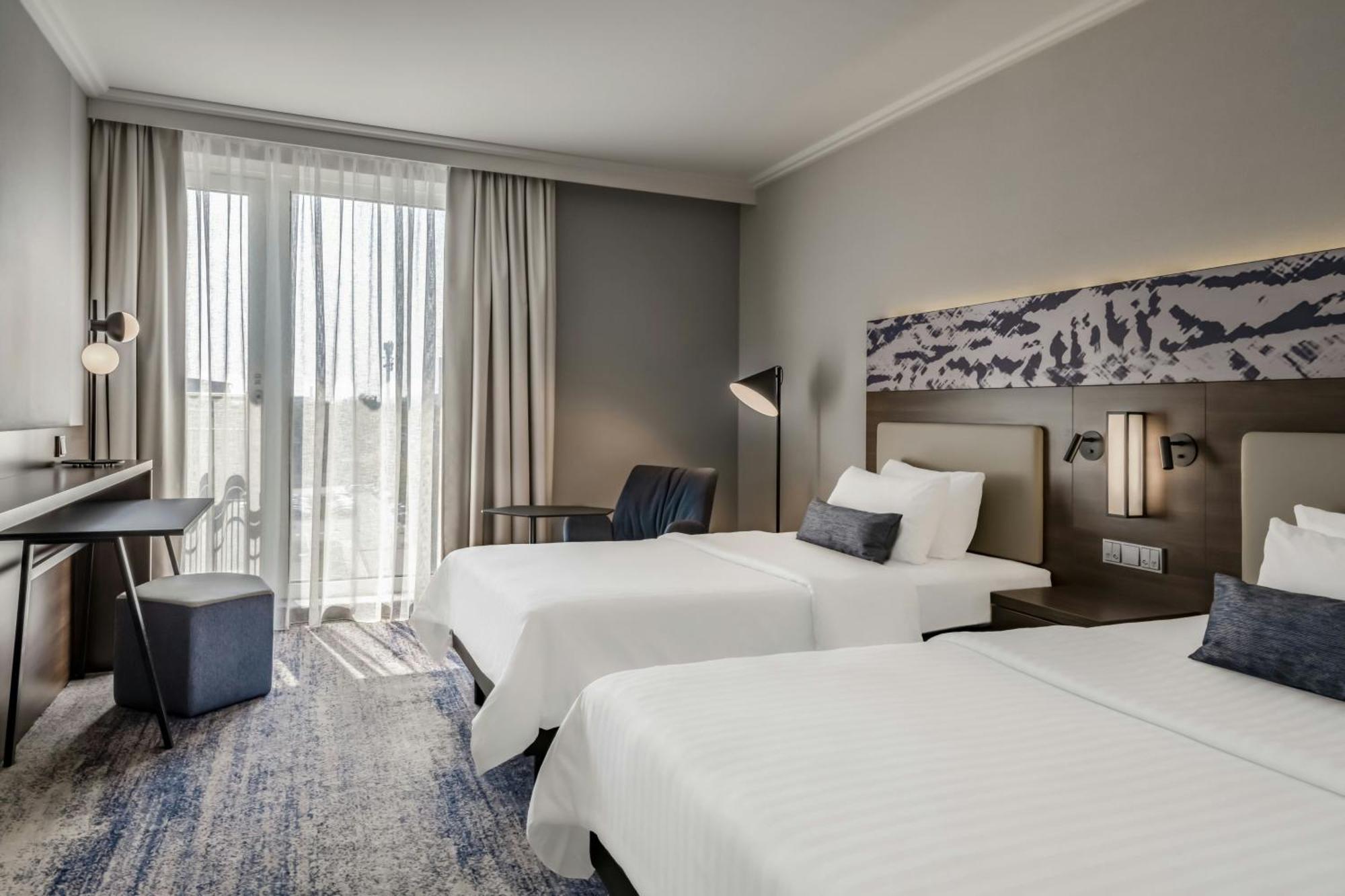 Hotel Courtyard By Marriott Linz Extérieur photo