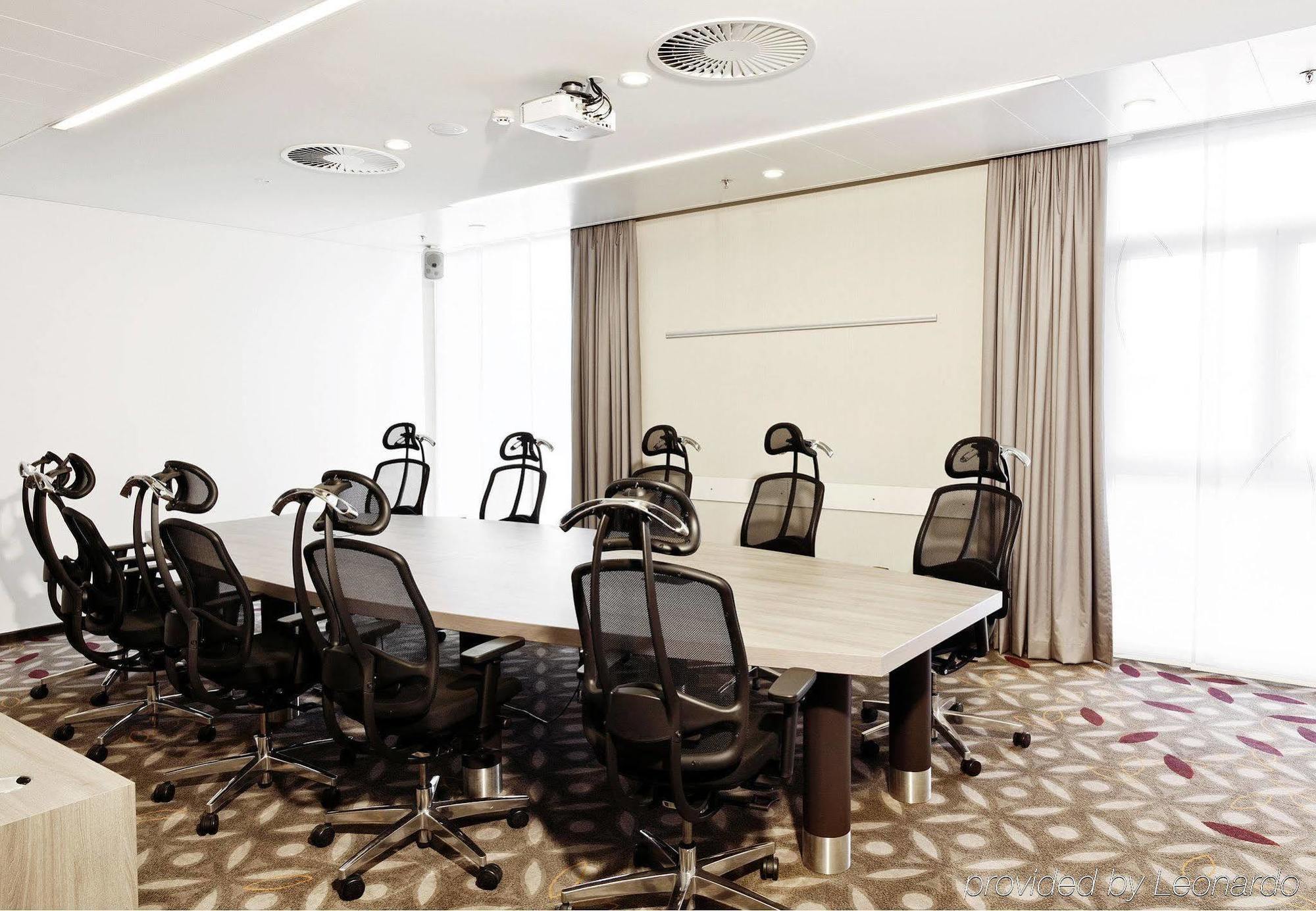 Hotel Courtyard By Marriott Linz Business photo
